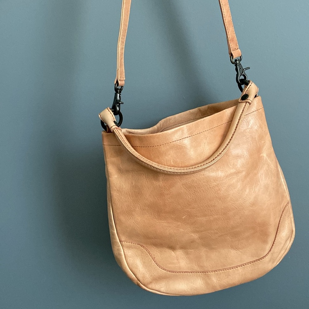 FRYE Dusty Rose Tan Leather Hobo Handbag